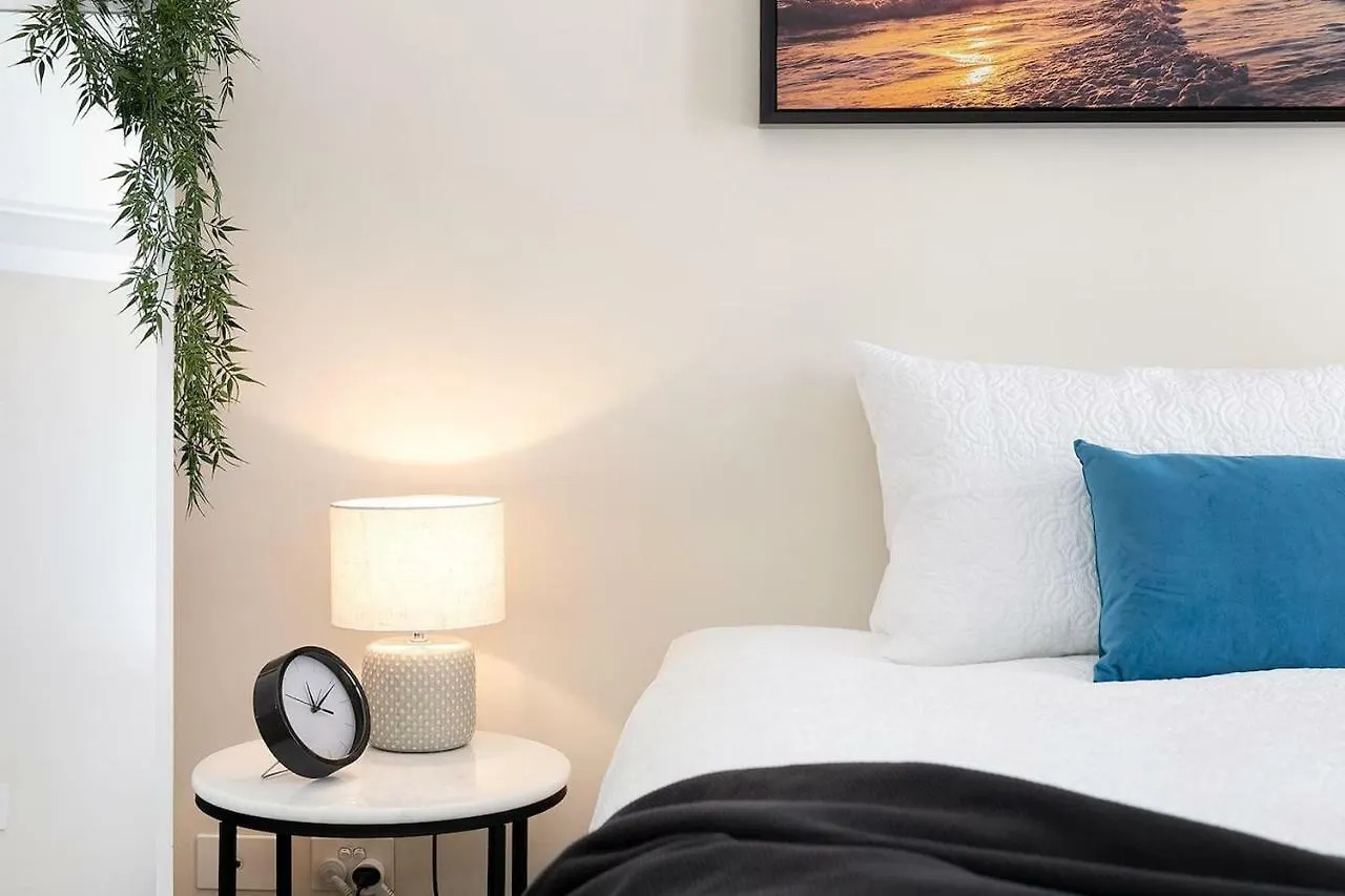 Amazing River View - 3 Bedroom Apartment - Brisbane Cbd - Netflix - Fast Wifi - Carpark 0*,  Australia